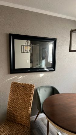 Wall mirror