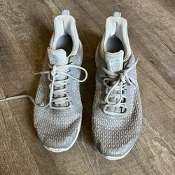 Mens Nike 9.5 Running Shoe
