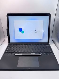 Microsoft Surface Pro 8 - Keyboard case and Pen - Great condition - For Sale Or Trade