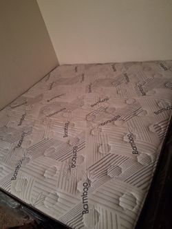 Queen size bed