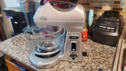 Ginny's 16 Asked Stand Mixer (Like New)