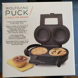 BRAND NEW PIE MAKER 🐺 🐺 🥧 🥧