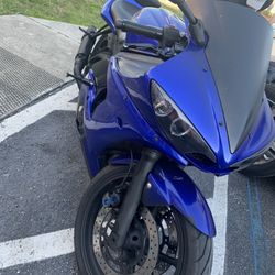 Yamaha R6S 2004 Literally Brand New 