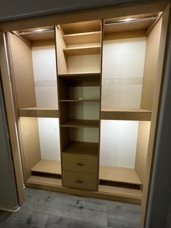 Standard closet