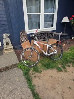 GT Aggressor 3.0 Mountain Bike