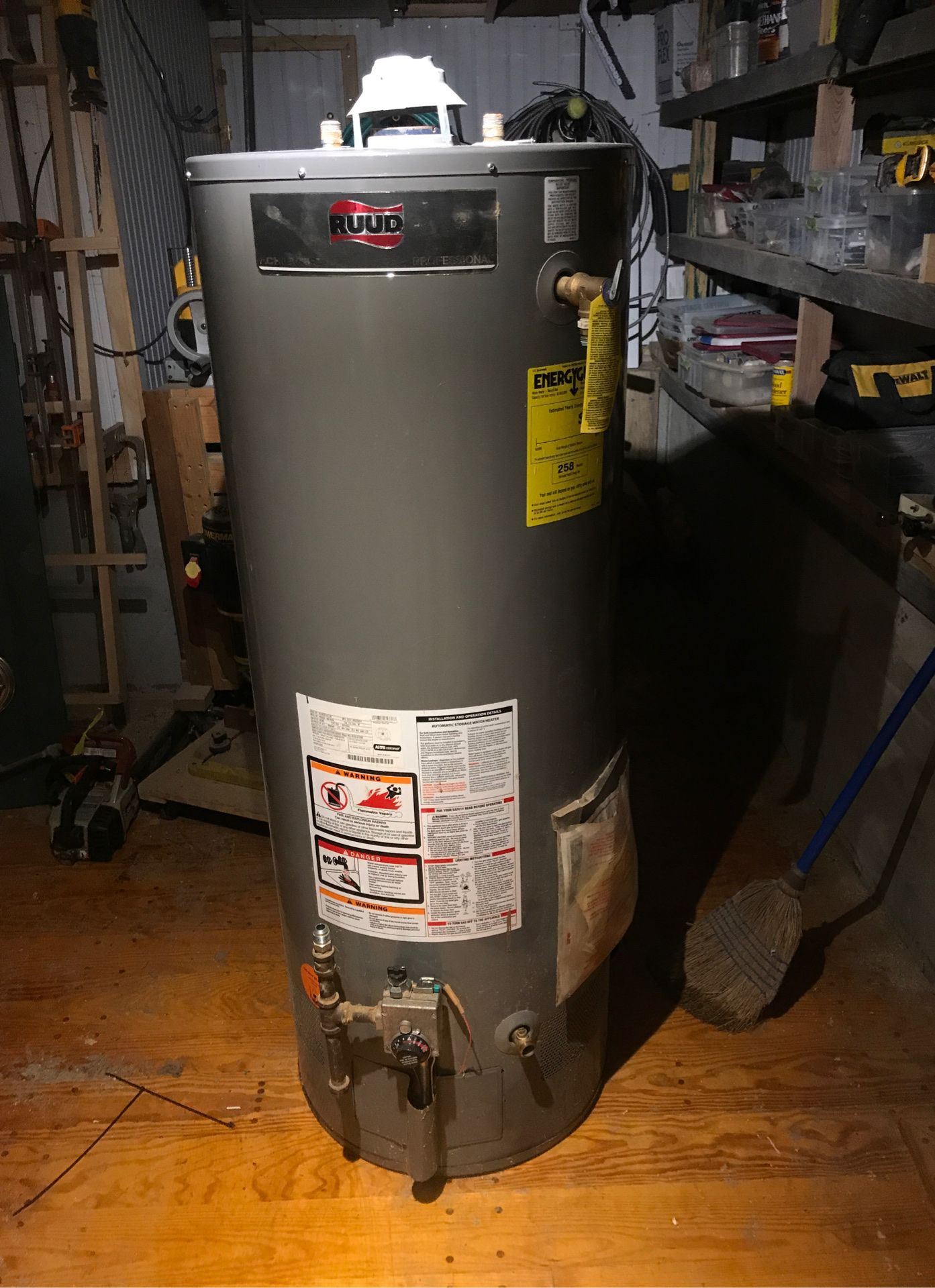 RUDD 50 Gallon Gas water heater