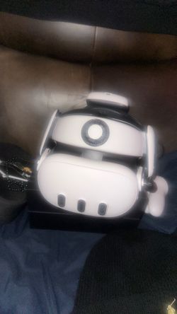 Meta quest 3 with pro strap