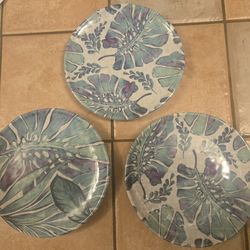 TOMMY BAHAMAS DESSERT PLATES