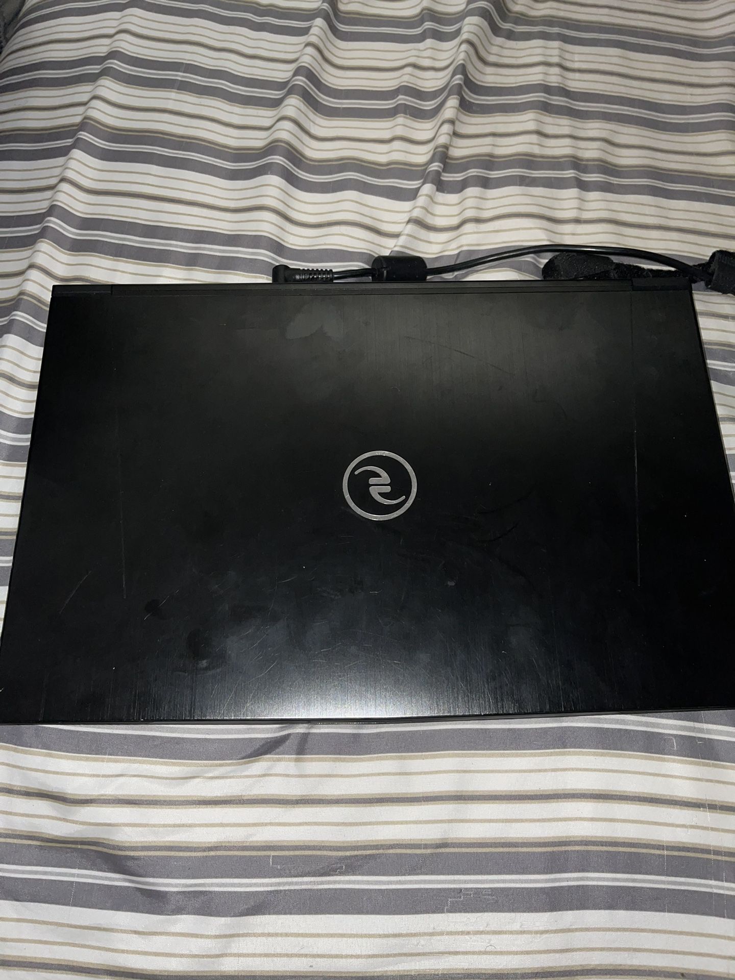 Evoo Gaming Laptop 17" 2060 i7 