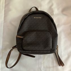 Michael Kors Erin Medium Backpack