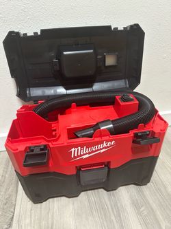 Milwaukee M18 18-Volt 2 Gal. Lithium-Ion Cordless Wet/Dry Vacuum (Vacuum-Only)