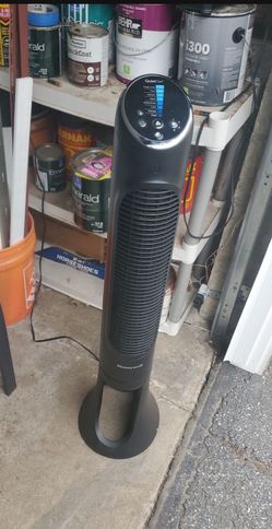 Honeywell QuietSet Tower Fan with remote
