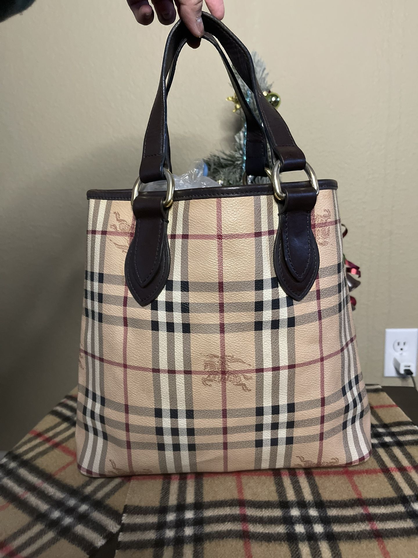 Authentic Burberry Nova Check Tote Bag – Classic & Timeless