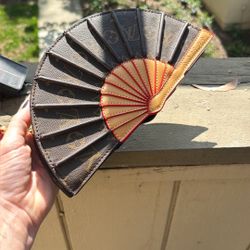 New luxury fan Bag LOOK RARE Wristlet Crossbody 