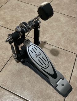 Pearl bass drum pedal