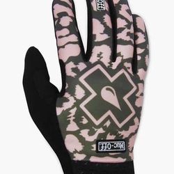 NWT Muc-Off Rider Gloves - Medium 