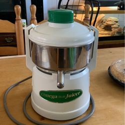 Omega juicer sale deals