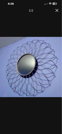 Round Wall Mirror with Metal Wire Frame