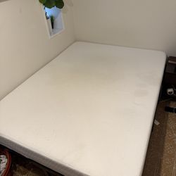 Memory Foam Queen Mattress 