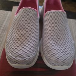 Skechers Women's Go Walk Joy sneakers