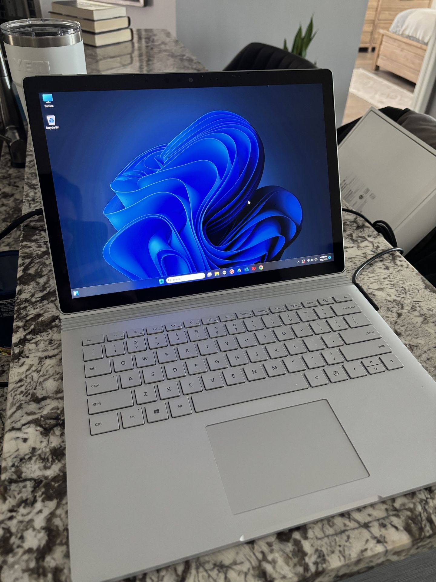Microsoft Surface Book 2