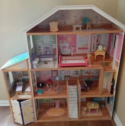 Dollhouse