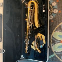 Antigua saxophone 