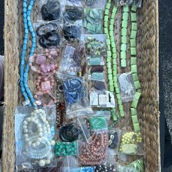 Jewelry Mix Lot ( Glass n Stones Beads