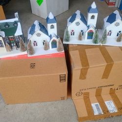 Selling 12 Makers Holiday Village LED Light Ups