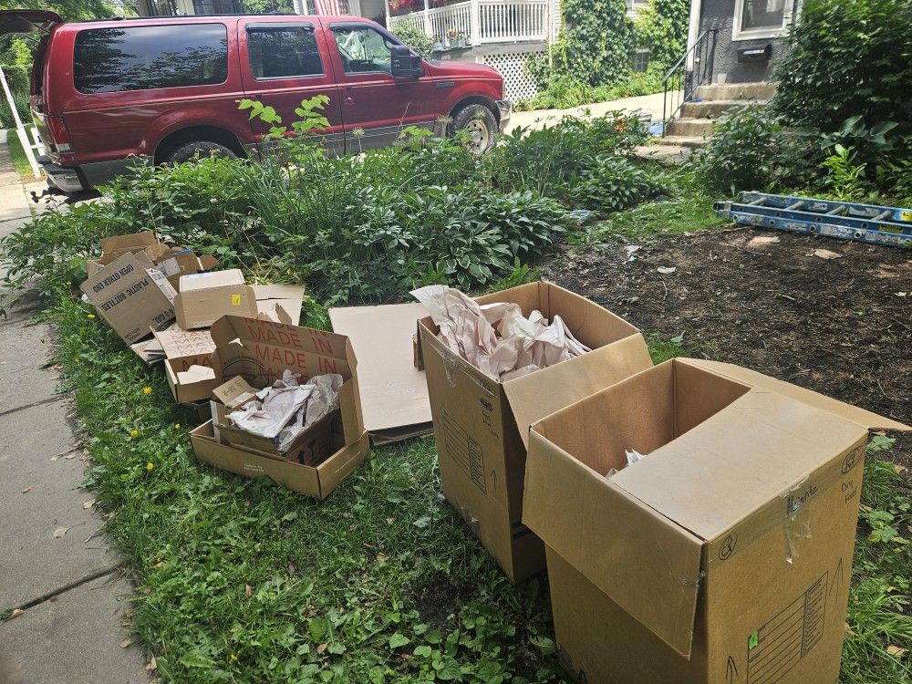 Free Moving Boxes
