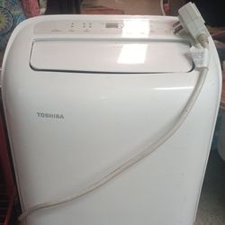 TOSHIBA Portable Air Conditioner 