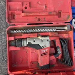 MILWAUKEE ROTARY HAMMER 