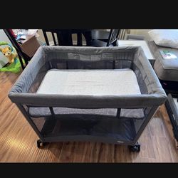Baby Bassinet Changing Table And Play Pen 