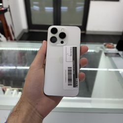 iPhone 15 Pro 128GB (Unlocked)
