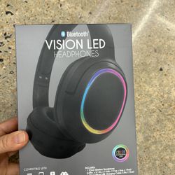 NWT Bluetooth Vision LED Headphones 