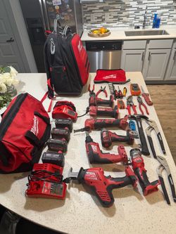 Milwaukee Power Tools – M18 Batteries, Chargers, PACKOUT Backpack & More!