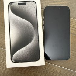 iPhone 15 Pro T-Mobile/White titanium 256G Clean IMEI Great Condition