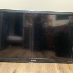 📺🔥 65” SHARP TV Blowout! Works Perfect – Estate Sale 