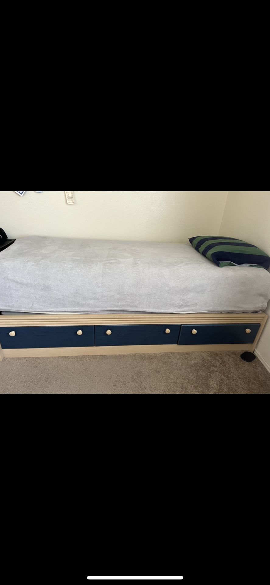 Twin Bed Frame/ Bunkie Board with Twin Xl Mattress