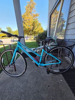 Specialized Vita Women’s Hybrid Bike (Step-Through Frame) – Excellent Condition