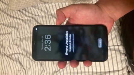 iPhone 12pro (locked)