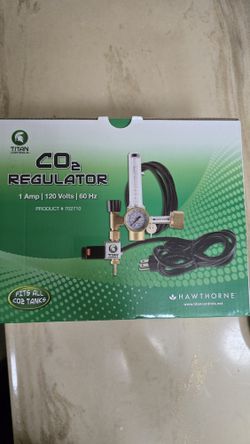 Titan CO2 Regulator