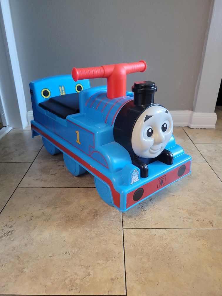 Thomas & Friends Thomas Tracks Ride On

