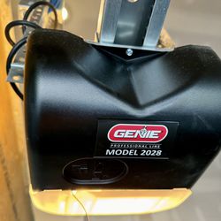 Genie Model 2028 Garage Door Opener