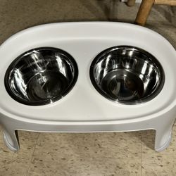 Elevated Dog Bowl 