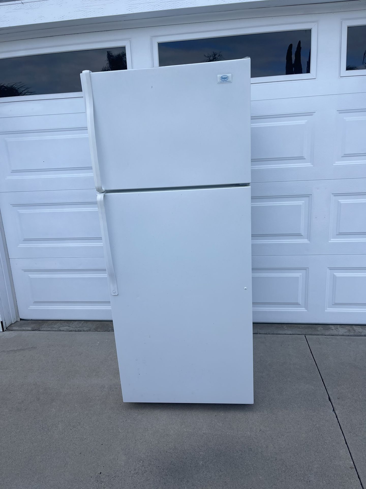 Refrigerator 