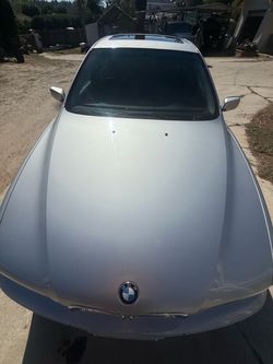 2001 BMW 525i