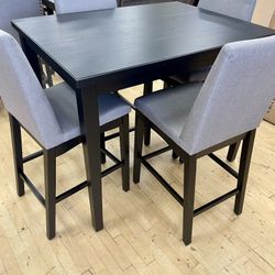 5 Piece Dining Set( Counter Hight) On Sale