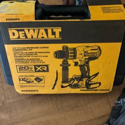 DeWalt Brushless 3 Speed Hammer Drill Kit