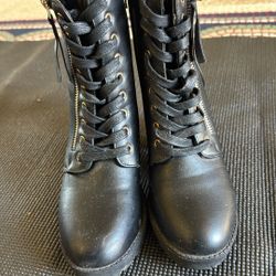 Rue 21- Boots